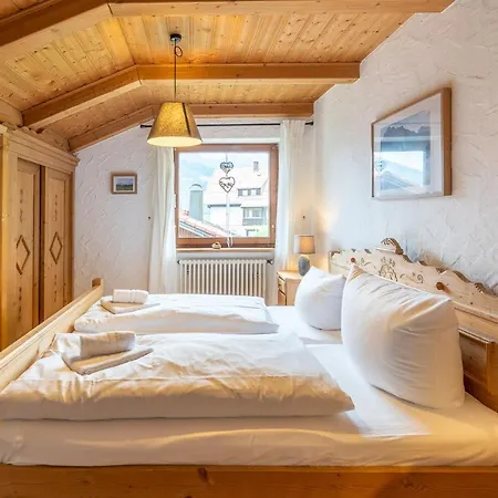 Gruentenblick Apartment *
